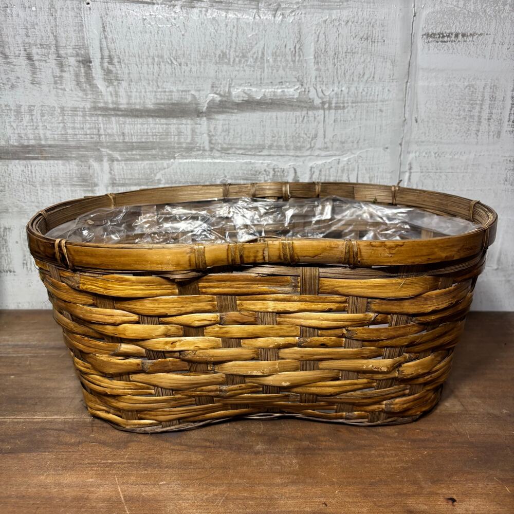 Peanut Shaped Woven Basket